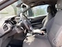 DS 3 1.2 Turbo 110pk So Chic | parkeersensoren, navigatie, 17 inch velgen, led koplampen, touchscreen audio unit, armsteun, climate- en cruise control