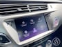 DS 3 1.2 Turbo 110pk So Chic | parkeersensoren, navigatie, 17 inch velgen, led koplampen, touchscreen audio unit, armsteun, climate- en cruise control