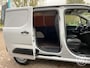 Peugeot Partner 1.5BlueHDi 100pk L1 1000kg | trekhaak, surround rear view camera, parkeersensoren voor en achter, laadvloer, dab, navi via apple of android