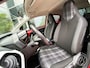 Peugeot 108 1.0 VTi 72pk 5D Allure | climate control, 15 inch velgen, touchscreen audio unite met bluetooth, apple carplay en android auto, elek. ramen