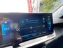Peugeot e-2008 EV 50kWh 136pk Allure Pack | camera, parkeersensoren, navigatie, dab, 17 inch velgen, apple, android, keyless, climate- en cruise control