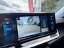 Peugeot e-2008 EV 50kWh 136pk Allure Pack | camera, parkeersensoren, navigatie, dab, 17 inch velgen, apple, android, keyless, climate- en cruise control