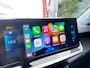 Peugeot e-2008 EV 50kWh 136pk Allure Pack | camera, parkeersensoren, navigatie, dab, 17 inch velgen, apple, android, keyless, climate- en cruise control
