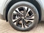 Peugeot e-2008 EV 50kWh 136pk Allure Pack | camera, parkeersensoren, navigatie, dab, 17 inch velgen, apple, android, keyless, climate- en cruise control