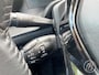 Peugeot e-2008 EV 50kWh 136pk Allure Pack | camera, parkeersensoren, navigatie, dab, 17 inch velgen, apple, android, keyless, climate- en cruise control