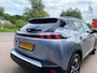 Peugeot e-2008 EV 50kWh 136pk Allure Pack | camera, parkeersensoren, navigatie, dab, 17 inch velgen, apple, android, keyless, climate- en cruise control