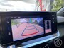 Peugeot 2008 1.2 Hybrid 136pk e-DCS6 GT | adaptive cruise, camera,pdc, 17 inch velgen, navigatie, draadloos apple carplay of android auto, two tone kleur, climate