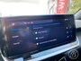 Peugeot 2008 1.2 Hybrid 136pk e-DCS6 GT | adaptive cruise, camera,pdc, 17 inch velgen, navigatie, draadloos apple carplay of android auto, two tone kleur, climate