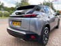 Peugeot 2008 1.2 Hybrid 136pk e-DCS6 GT | adaptive cruise, camera,pdc, 17 inch velgen, navigatie, draadloos apple carplay of android auto, two tone kleur, climate