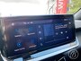 Peugeot 2008 1.2 Hybrid 136pk e-DCS6 GT | adaptive cruise, camera,pdc, 17 inch velgen, navigatie, draadloos apple carplay of android auto, two tone kleur, climate