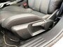 Peugeot 2008 1.2 Hybrid 136pk e-DCS6 GT | adaptive cruise, camera,pdc, 17 inch velgen, navigatie, draadloos apple carplay of android auto, two tone kleur, climate