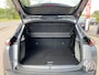 Peugeot 2008 1.2 Hybrid 136pk e-DCS6 GT | adaptive cruise, camera,pdc, 17 inch velgen, navigatie, draadloos apple carplay of android auto, two tone kleur, climate