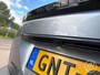 Peugeot 2008 1.2 Hybrid 136pk e-DCS6 GT | adaptive cruise, camera,pdc, 17 inch velgen, navigatie, draadloos apple carplay of android auto, two tone kleur, climate