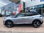 Peugeot 2008 1.2 Hybrid 136pk e-DCS6 GT | adaptive cruise, camera,pdc, 17 inch velgen, navigatie, draadloos apple carplay of android auto, two tone kleur, climate