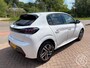 Peugeot 208 1.2 Turbo 100pk Allure Pack | adaptive cruise, keyless, verw. voorstoelen, navigatie via apple carplay of android auto, camera, 16 inch velgen, pdc