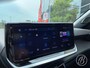 Peugeot 2008 1.2 Hybrid 136pk e-DCS6 Allure | camera , parkeersensoren voor en achter, navigatie, draadloos apple of android, adaptive cruise, 17 inch velgen