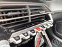 Peugeot 2008 1.2 Hybrid 136pk e-DCS6 Allure | camera , parkeersensoren voor en achter, navigatie, draadloos apple of android, adaptive cruise, 17 inch velgen