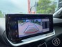 Peugeot 2008 1.2 Hybrid 136pk e-DCS6 Allure | camera , parkeersensoren voor en achter, navigatie, draadloos apple of android, adaptive cruise, 17 inch velgen