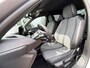 Peugeot 2008 1.2 Hybrid 136pk e-DCS6 Allure | camera , parkeersensoren voor en achter, navigatie, draadloos apple of android, adaptive cruise, 17 inch velgen