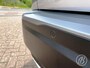 Peugeot 2008 1.2 Hybrid 136pk e-DCS6 Allure | camera , parkeersensoren voor en achter, navigatie, draadloos apple of android, adaptive cruise, 17 inch velgen