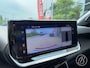 Peugeot 2008 1.2 Hybrid 136pk e-DCS6 Allure | camera , parkeersensoren voor en achter, navigatie, draadloos apple of android, adaptive cruise, 17 inch velgen