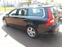 Volvo V70 2.0 D3 163PK Momentum TREKHAAK+LEER+XENON