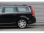 Volvo V70 1.6 T4 Nordic+ | Navi | Leder | Bluetooth | Stoelverwarming |