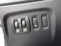 Renault Captur 1.3 TCe Intens , Pdc , Navi , Trekhaak , Led , Keyless go enz. Parelmoer wit
