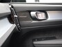 Volvo XC40 2.0 B4 Plus Dark / Panoramadak / Nubuck Bekleding / Harman Kardon / Stoel+Stuurverwarming / Getint Glas / Adaptive Cruise / BLIS /