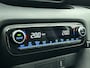 Toyota Yaris 1.5 Hybrid Launch Edition | Panorama dak | Lederen bekleding |