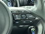 Toyota Yaris 1.5 Hybrid Launch Edition | Panorama dak | Lederen bekleding |