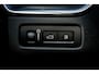 Volvo XC60 T8 Twin Engine AWD Momentum | Panoramadak | Luchtvering | Leder | Adapt. Cruise | Getint glas