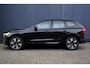 Volvo XC60 2.0 T6 Plug-in hybrid AWD Ultra Dark | Trekhaak | Harman/kardon audio | Panoramadak | 360 graden camera