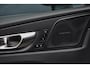 Volvo XC60 2.0 T6 Plug-in hybrid AWD Ultra Dark | Trekhaak | Harman/kardon audio | Panoramadak | 360 graden camera