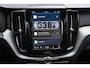 Volvo XC60 2.0 T6 Plug-in hybrid AWD Ultra Dark | Trekhaak | Harman/kardon audio | Panoramadak | 360 graden camera