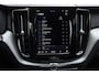 Volvo XC60 2.0 T6 Plug-in hybrid AWD Ultra Dark | Trekhaak | Harman/kardon audio | Panoramadak | 360 graden camera