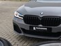 BMW 5-Serie Touring 530i High Executive M-Sport 20inch / Bernina Grau / Pano / Camera / Laser