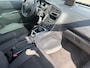 Peugeot 5008 1.6 THP Style 5p. Pano Pdc Voor En Achter Navi Mist Lampen Voor Cruise Nette Auto