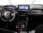 Peugeot 2008 SUV GT Hybrid 136PK Automaat | Navigatie | Achteruitrijcamera | Parkeersensoren | Sportstoelen | Full-LED Koplampen | Keyless Entry/Start | Climate Control | Adaptieve Cruise Control | 17" Lichtmetalen Velgen | Apple Carplay/Android Auto |