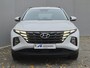 Hyundai Tucson 1.6 T-GDI PHEV Plug-in Comfort 4WD Automaat / Trekgewicht 1350 kg / Apple Carplay Android Auto / Achteruitrijcamera / Navigatie / Adaptief CC / Stoelverwarming / Climate control / Parkeersensoren achter /