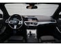 BMW 3-Serie M-Sport 19inch / SOH91% / Glazen dak / HiFi / 50 Jahre / Camera / M Performance