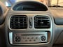 Renault Clio 1.2i RN-uitv/STUURBEKRACHTIGING/LICHTMETALEN VELGEN/TREKHAAK/ELEKTRISCHE RAMEN/ZEER ZUINIG IN VERBRUIK/APK 08/06/2026