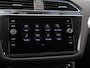 Volkswagen Tiguan 1.5 TSI Comfortline Business 130 pk | LED | Wegkl. Trekhaak | Stoelverwarming | Spiegelpakket | Adaptieve cruise control | 18 inch Velgen