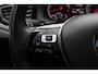 Volkswagen Polo 1.0-95pk TSI Comfortline. Zeer nette, sportieve en keurig onderhouden VW Polo. Trekhaak met afneemb. kogel, pdc v/a, volautm., camera, airco, cruise, navi, lmv etc.