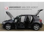 Volkswagen Polo 1.0-95pk TSI Comfortline. Zeer nette, sportieve en keurig onderhouden VW Polo. Trekhaak met afneemb. kogel, pdc v/a, volautm., camera, airco, cruise, navi, lmv etc.