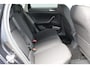 Volkswagen Polo 1.0-95pk TSI Comfortline. Zeer nette, sportieve en keurig onderhouden VW Polo. Trekhaak met afneemb. kogel, pdc v/a, volautm., camera, airco, cruise, navi, lmv etc.