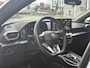 SEAT Leon Sportstourer 1.5 eTSI FR Business Intense 150 PK | NIEUW MODEL | DEMO | Adaptive Cruise Control | Apple CarPlay™ & Android Auto™ | Achteruitrijcamera | Parkeersensoren Voor & Achter | 18" Lichtmetalen Velgen