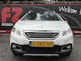 Peugeot 2008 1.6 VTi Féline - Navigatie - Trekhaak - Panoramadak - Climate Controle