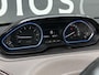 Peugeot 2008 1.6 VTi Féline - Navigatie - Trekhaak - Panoramadak - Climate Controle