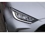 Toyota Yaris 1.5 HYBRID STYLE BLIND SPOT KEYLESS STOELVERW PARK-SENSOREN APPLE/ANDROID PRIVACY GLASS